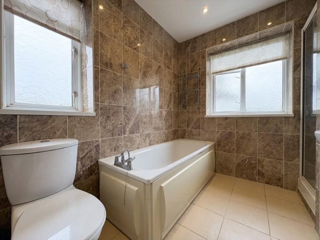 Marlborough Avenue, Edgware, HA8, Edgware